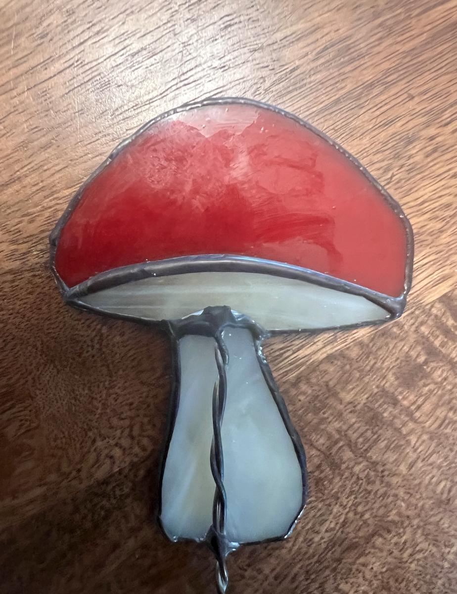 Décoration de jardinière en vitrail champignon rouge